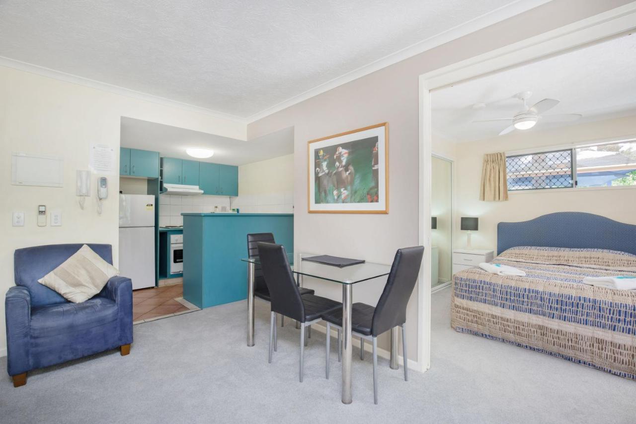 Surfers One Aparthotel