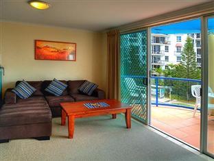 Surfers One Aparthotel